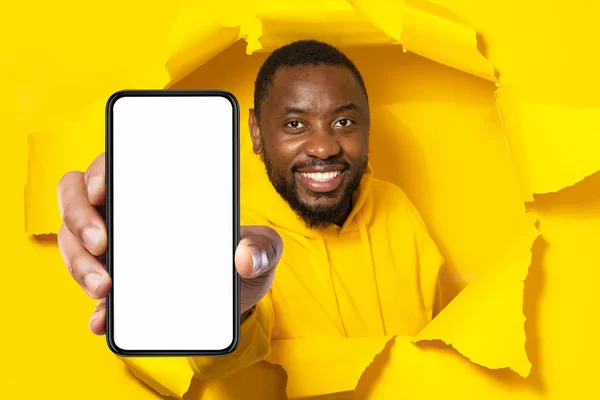 App Recommendation Happy Black Man Showing Big Smartphone Blank Screen — Stock Photo, Image