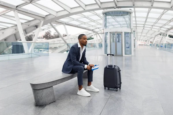 Portrait Pensive Young Black Businessman Sitting Bench Airport Terminal African — Fotografia de Stock