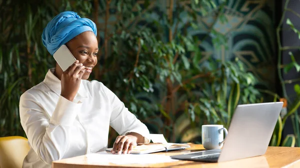 Attractive Positive Young African American Lady Smart Casual Blue Turban — Stock Photo, Image