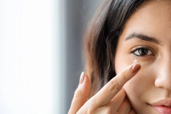 Ophthalmology Care Concept Young Arab Woman Putting Contact Lens Her — Foto de Stock