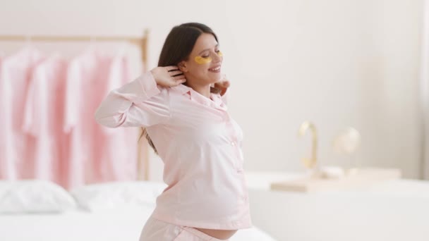 Beauty Care Pregnancy Young Happy Pregnant Woman Wearing Pajamas Standing — Video