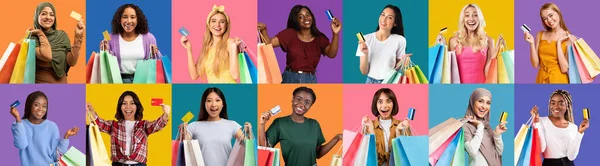 消費主義の概念 カラフルなスタジオの背景に隔離されながら幸せな多文化女性ホールディングショッピングバッグやクレジットカードでコラージュ 陽気な女性が楽しむ簡単な支払い — ストック写真