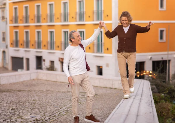 Vacation Travel Joyful Mature Tourists Couple Walking Holding Hands Having — Stock Photo, Image