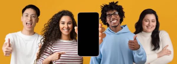 Cheerful Multiracial People Show Phone Empty Screen Make Thumb Gesture — Stock Photo, Image