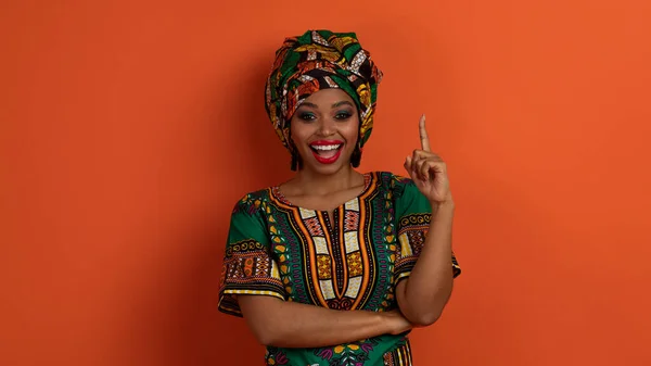 Eureka Insan Hareketleri Konsepti Binlerce Yıllık Mutlu Zenci Kadın Afrika — Stok fotoğraf
