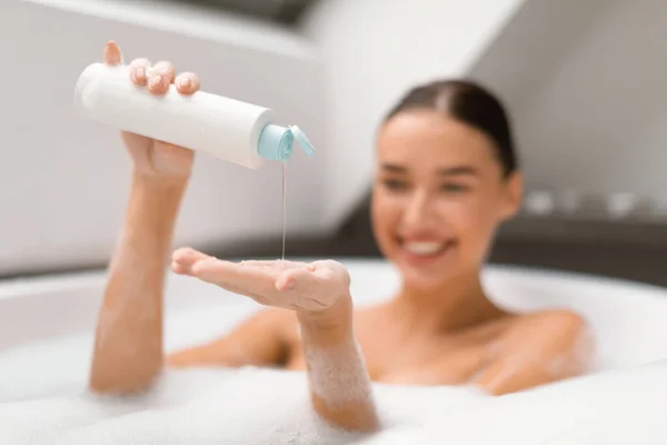 Lady Squeezing Shampoo Hand Taking Bath Modern Bathroom Home Selective — Stock Photo, Image