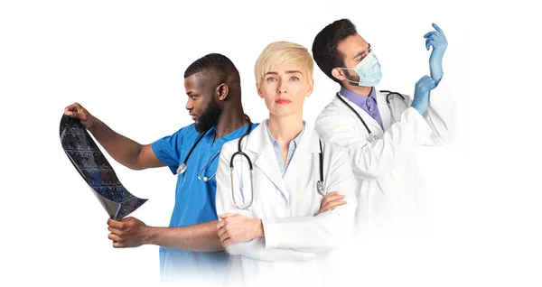 Többnemzetiségű Egyenruhás Orvosok Csoportja Áll Elszigetelve Fehér Háttér Felett Férfi — Stock Fotó