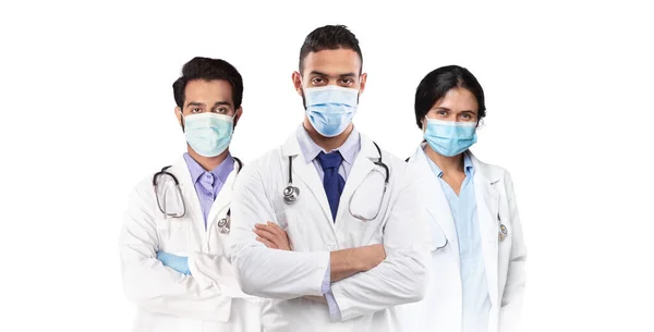 Equipo Médico Multiétnico Uniforme Pie Aislado Sobre Fondo Blanco Collage —  Fotos de Stock