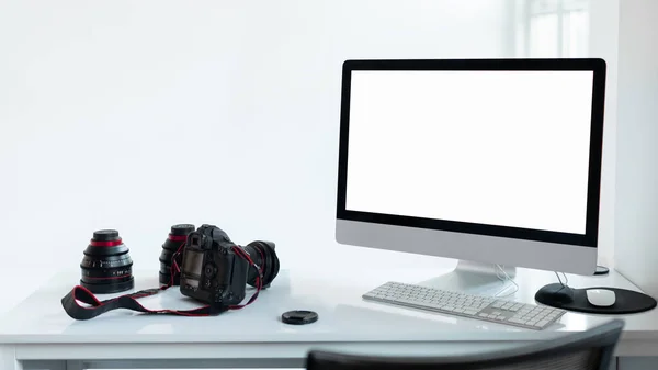 Photographer Workplace Blank Screen Computer Monitor Camera Accessories White Studio — Stock Photo, Image