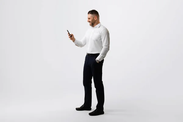 Empresarios Concepto Tecnológico Largometraje Completo Empresario Masculino Usando Smartphone Sobre — Foto de Stock