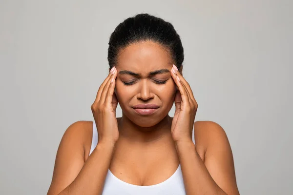 Closeup Studio Shot Unhappy Pretty Young Black Woman Suffering Headache — Stock Photo, Image