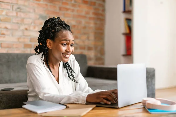 Excited Black Female Freelancer Working Laptop Home Typing Computer Enjoying — Stock Photo, Image