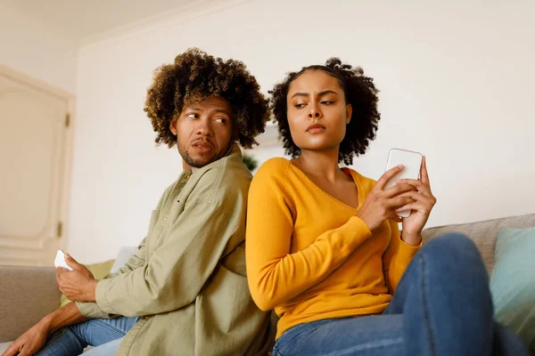 Jealousy Infidelity Unhappy Cheating Couple Peeking Cellphones Texting Suspecting Unfaithfulness — Stock Photo, Image
