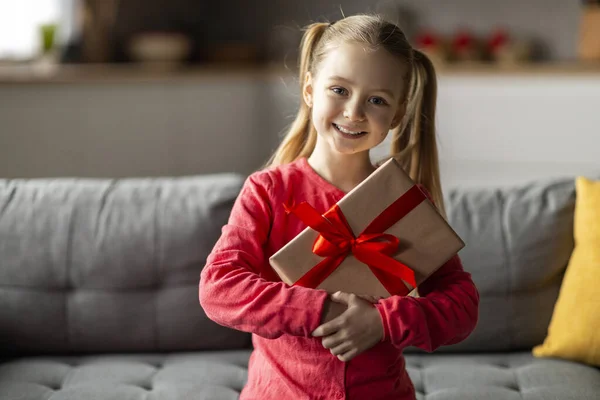 Cute Little Girl Posing Gift Box Hands Home Interior Happy — Stock Photo, Image