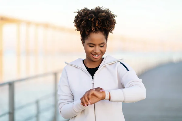 Smiling Black Woman Looking Smartwatch Checking Sport Activity Outdoor Training — Stock Photo, Image