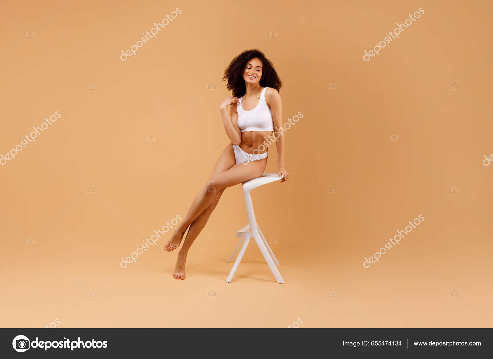 Perfect Body Shape Natural Beauty Concept Slender Black Lady White Stock  Photo by ©Milkos 655474134