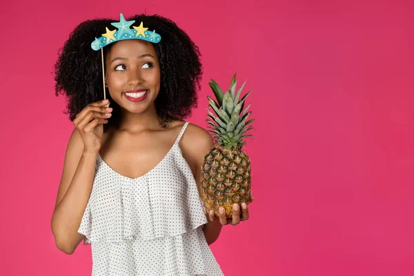 Cheerful Young Black Curly Woman Tiara Pineapple Looks Empty Space — Stock Photo, Image