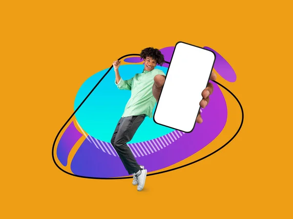 Super App Veselý Černošky Dospívající Chlap Drží Prázdný Smartphone Slaví — Stock fotografie
