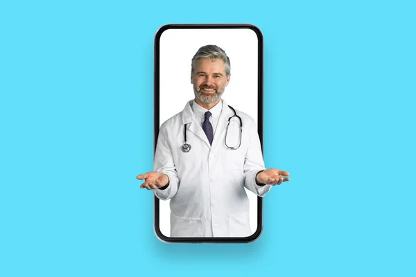 Telemedicine Virtual Consultations Handsome Middle Aged Cheerful Doctor Big Smartphone — Stock Photo, Image