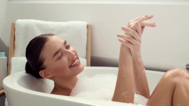 Unwind Stress Young Carefree Lady Enjoying Relaxing Bubble Bath Home — Stock Video