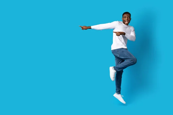Mooi Aanbod Verbazingwekkende Gelukkig Knappe Jonge Zwarte Man Casual Hipster — Stockfoto