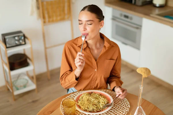 Young Lady Eating Delicious Homemade Pasta Enjoying Tasty Lunch Closed — Stock Photo, Image