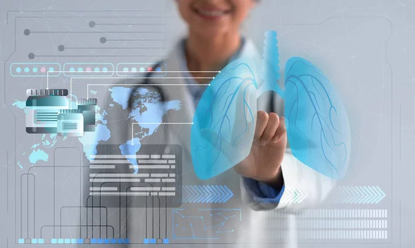 Tecnologias Modernas Saúde Assistência Médica Digital Cortado Pneumologista Médico Mulher — Fotografia de Stock