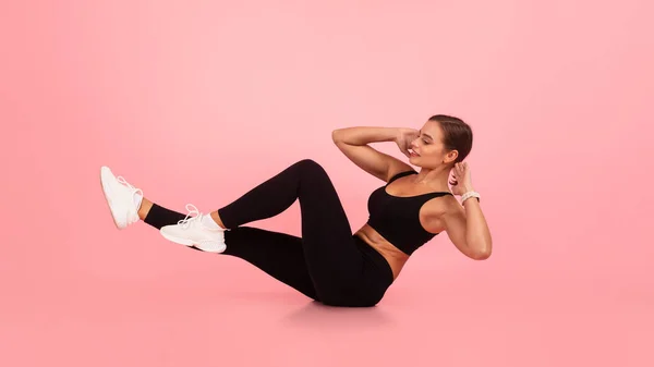 Fitness Training Jonge Vrouw Doet Fiets Crunch Abs Oefening Pink — Stockfoto