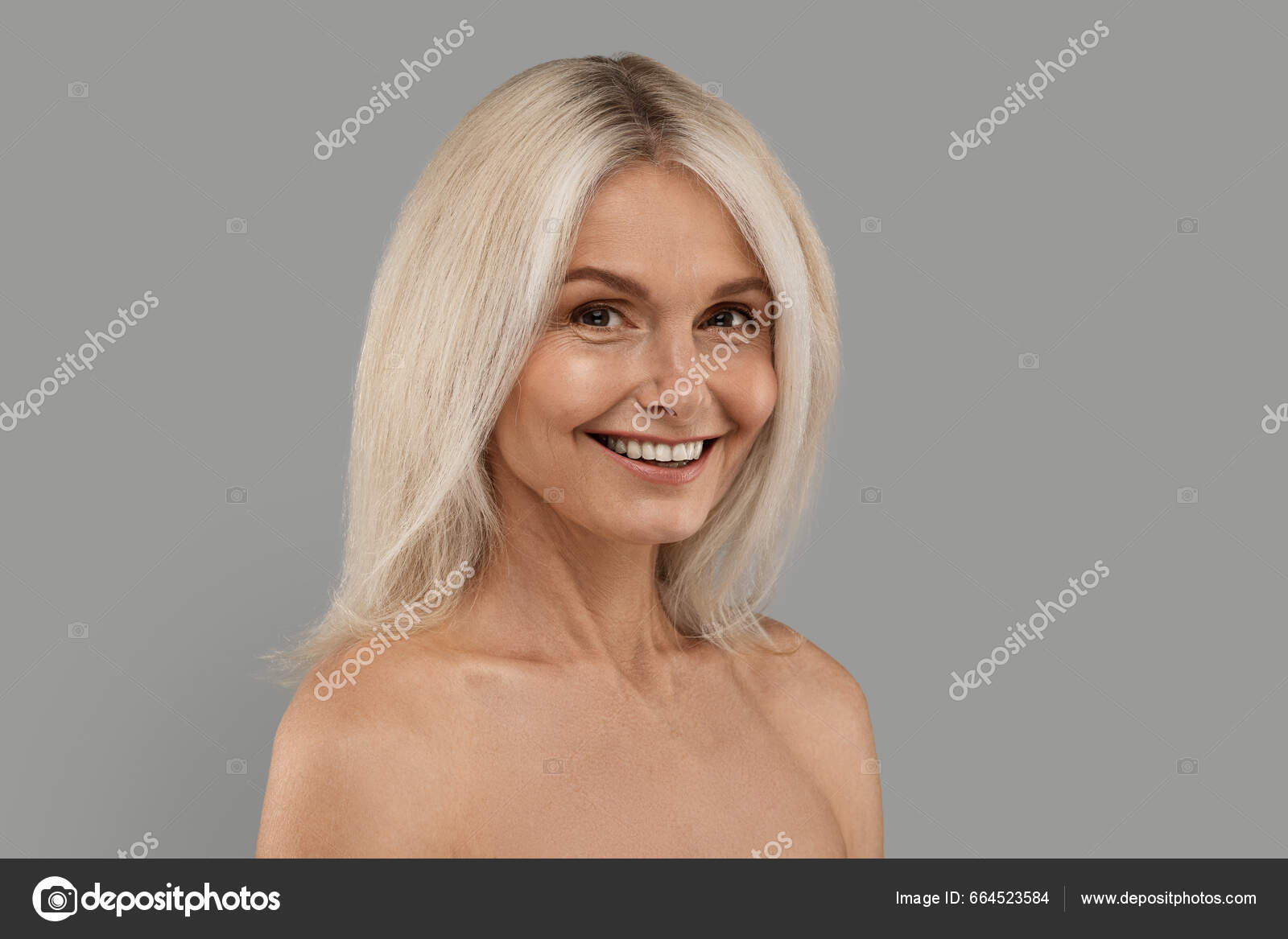 高齢熟女　裸 