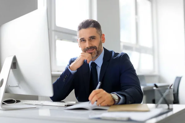 Portrait Happy Middle Aged Man Entrepreneur Working Computer Taking Notes — Stock Photo, Image