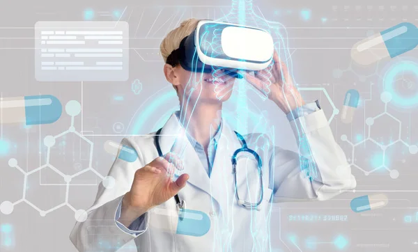 Modern Technologies Medical Care Concept Woman Doctor Using Headset Goggles — Stock Photo, Image