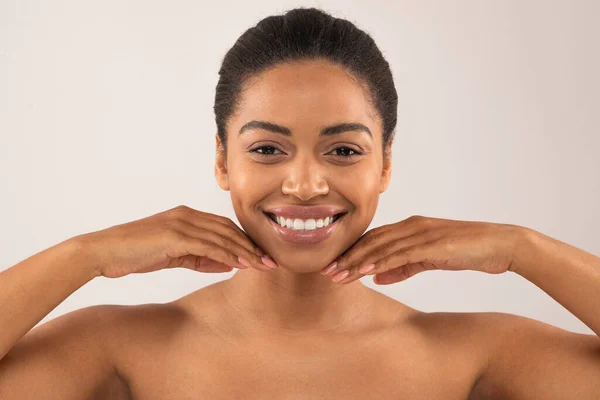 Happy Cheerful Beautiful Half Naked Millennial Black Woman Touching Face — Stock Photo, Image