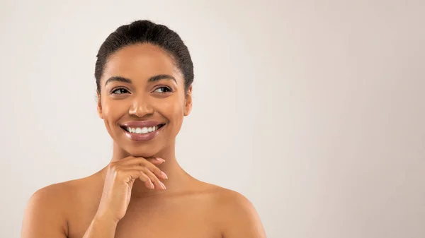 Special Offer Face Care Treatment Positive Pretty Topless Young Black — Stock Photo, Image
