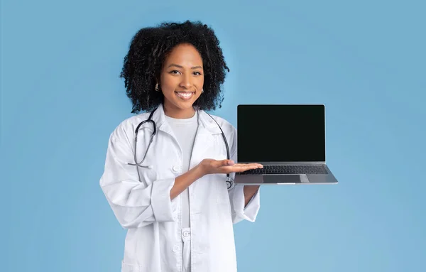 Happy Young Black Woman Doctor Therapist White Coat Point Hand — Stock Photo, Image