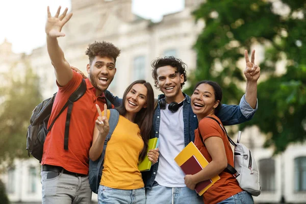 Group Cheerful Multietnic College Friends Posing Together Outdoors Happy Smiling — Stock Photo, Image