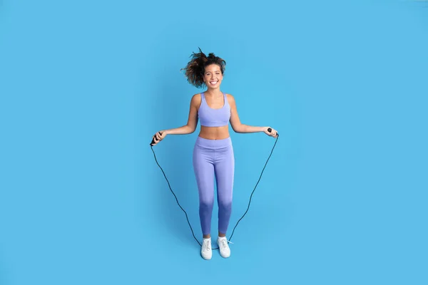 Glad Slim Young Caucasian Woman Sportswear Jumping Jump Rope Freeze — Stock Photo, Image