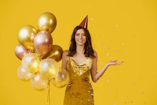 Charmante Gelukkige Dame Met Ballonnen Het Hebben Van Verjaardagsfeest Gele — Stockfoto
