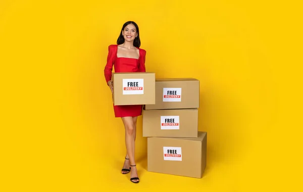 Beautiful Young Woman Posing Delivery Boxes Yellow Background Happy Shopaholic — Stock Photo, Image