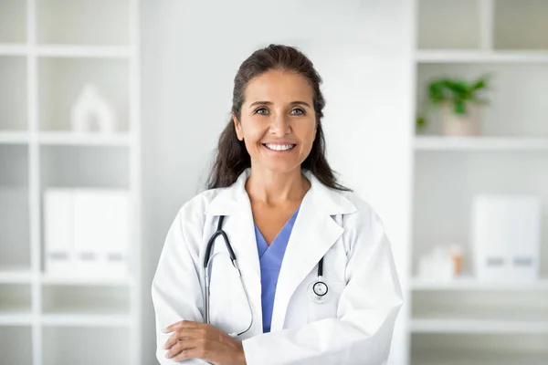 Cheerful Friendly Attractive Long Haired Mature Lady Wearing White Medical — Stock Photo, Image