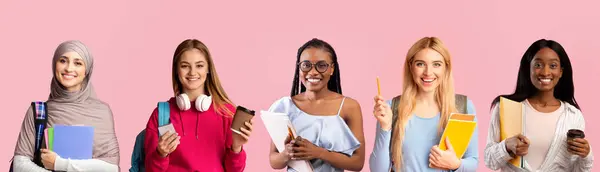 Tanulj Külföldön Csoport Boldog Több Etnikumú Női Diákok Pózol Rózsaszín — Stock Fotó