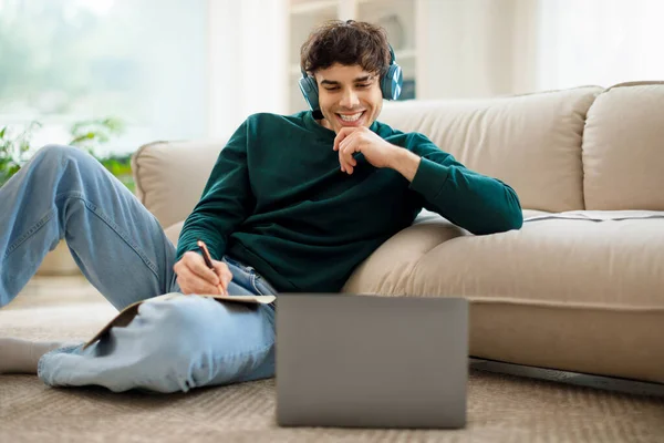 Arabic Young Student Guy Watching Online Lesson His Laptop Taking — Stock Photo, Image