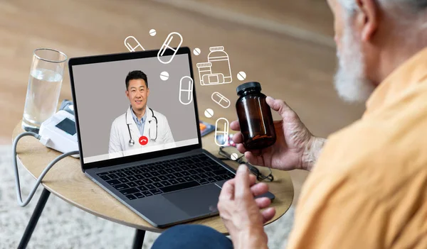 Unrecognizable Senior Man Making Video Call His Doctor While Sitting — Stock Photo, Image