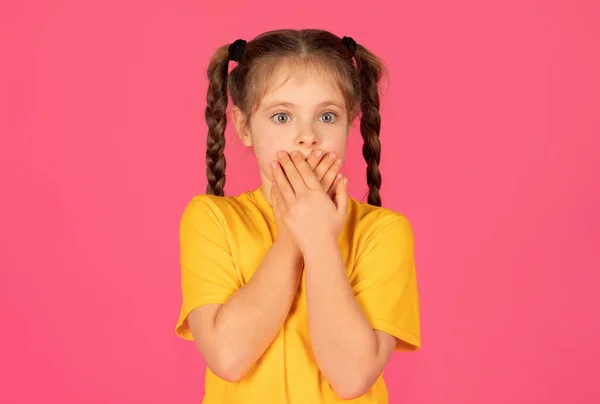 Portrait Shocked Little Girl Covering Her Mouth Hands Looking Camera — Stock Photo, Image