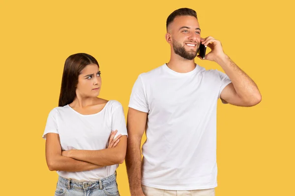 Angry Young European Lady White Shirt Look Happy Man Calls — Stock Photo, Image