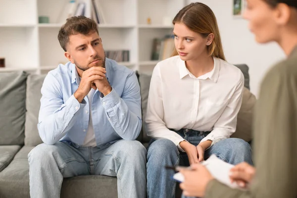 Marital Counseling Young Married Couple Visiting Psychologist Counselor Complaining Bad — Stock Photo, Image