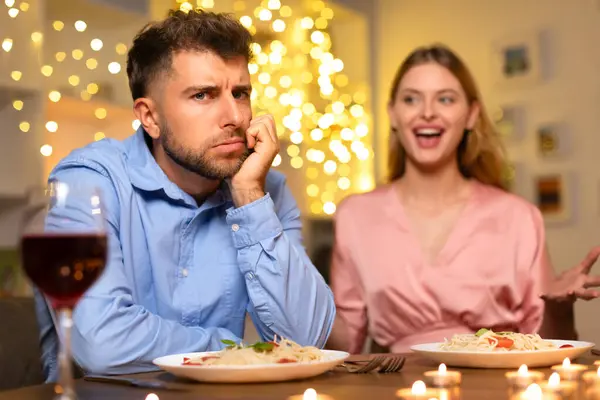 Disinterested Man Resting Chin Hand Looking Away While Excited Woman — Stock Photo, Image