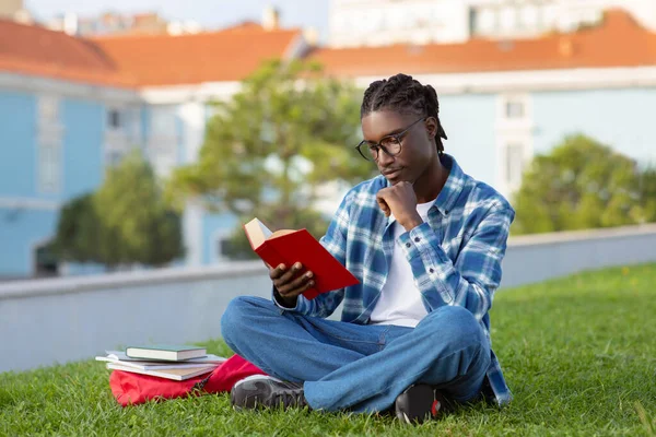 Bookworm Pensive Introverted African American Student Guy Reading Book Sitting — Stock Photo, Image