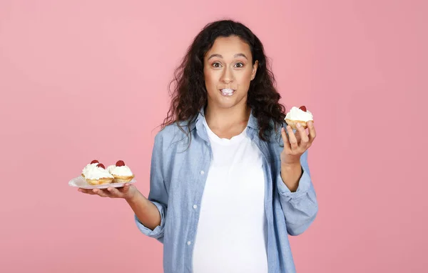 Glad Millennial Pregnant Woman Hold Plate Sweets Eating Cookies Dessert — Stock Photo, Image