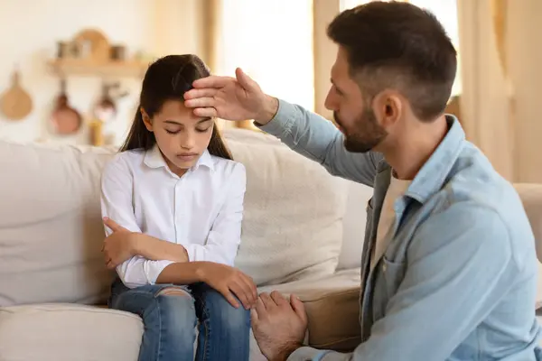 Caring Father Touches His Daughters Forehead Checking Fever Expressing Concern — Stock Photo, Image