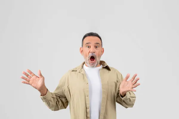 Senior Man Surprised Look His Face His Eyebrows Raised Mouth — Stock Photo, Image